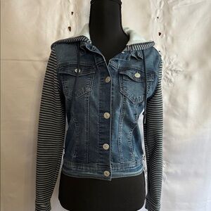 This denim jacket by Wallflower is a must-have for casual days.